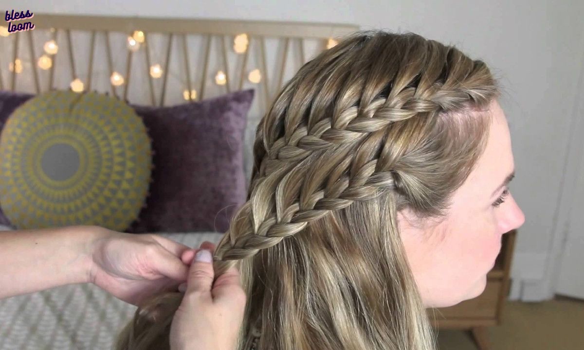 Plaiting Hair in Dreams