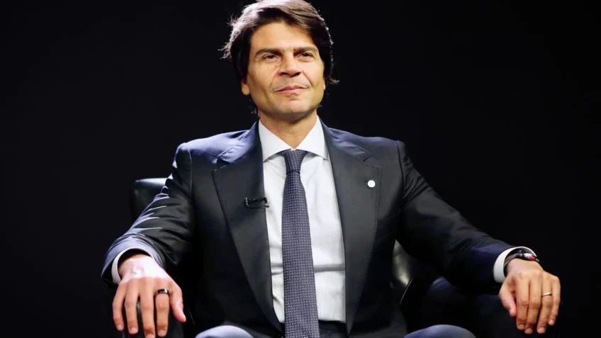 Top CEOs Choose Pedro Paulo